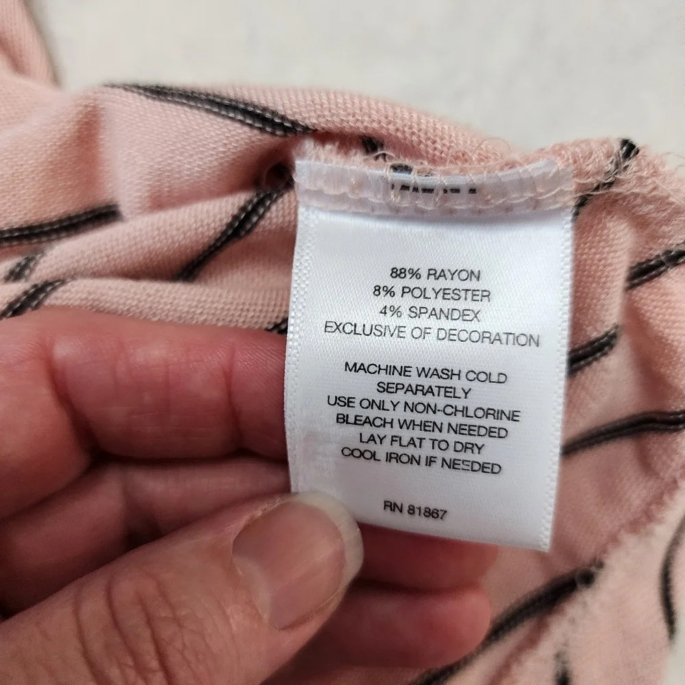 Signature studio Womens size M lightweight stretchy Pink/black  Lace Up Back. - Picture 5 of 6